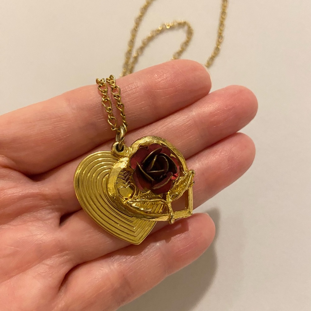 VTG double dangle gold heart red rose necklace